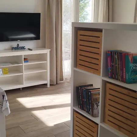아파트 Cozy For 2 With Balcony & Sea View Elma *