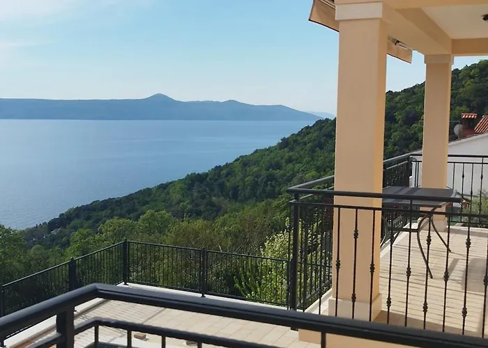 شقة Cozy For 2 With Balcony & Sea View Elma