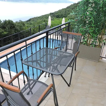 Cozy For 2 With Balcony & Sea View Elma Apartman