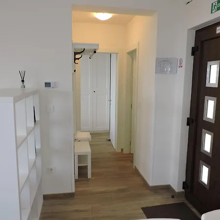 Lägenhet Cozy For 2 With Balcony & Sea View Elma Moscenice
