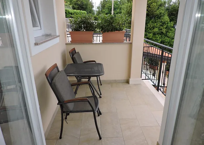 Apartman Cozy For 2 With Balcony & Sea View Elma Moscenice