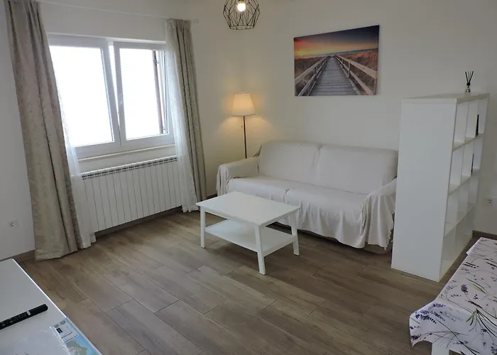 Cozy For 2 With Balcony & Sea View Elma
